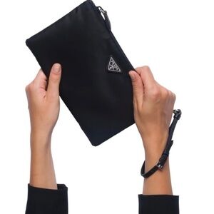PRADA Tessuto Nylon Pouch Prada Logo Wristlet Clutch
Wallet Bag 1NH545 Black NEW